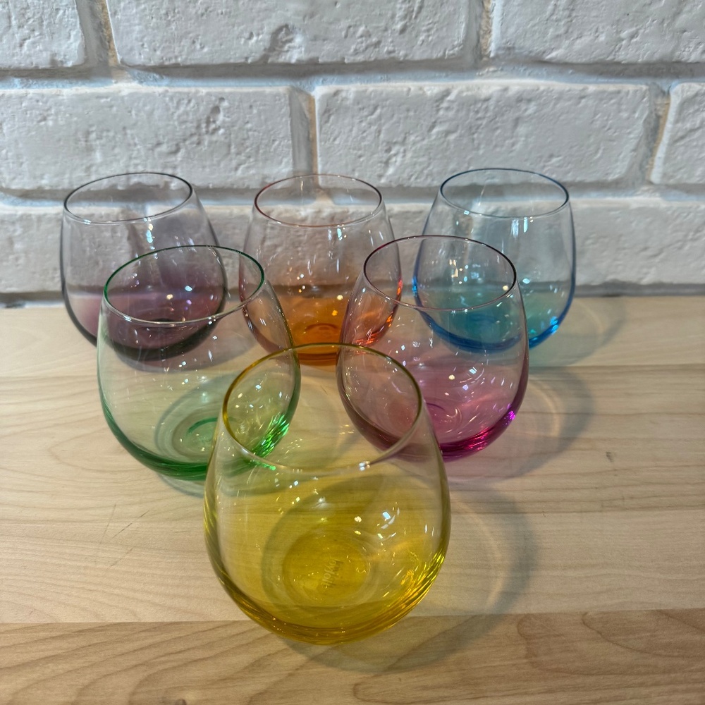 Set of 6 15 oz. Coloured Stemless Wineglass EUC